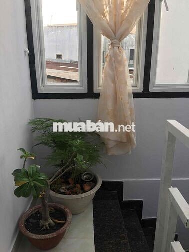 nhà nguyên căn mới đẹp đường Đất Thánh