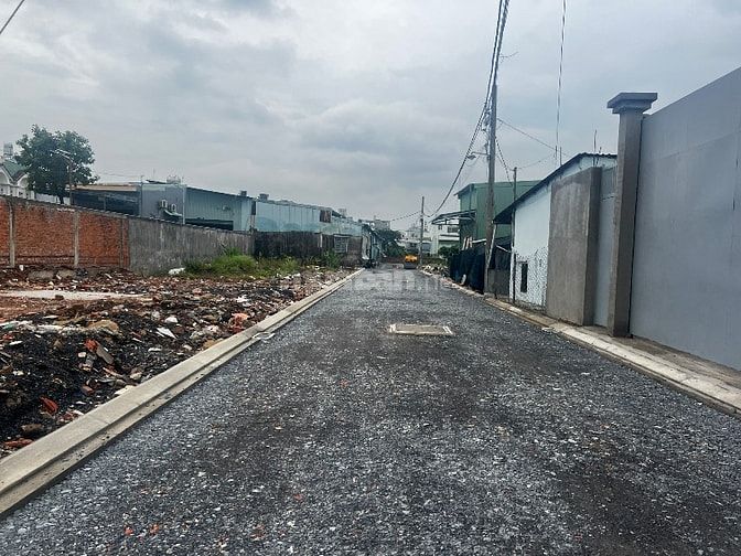 Đất hẻm 78 Thạnh Lộc 17 rộng 4,9x11 ngày Ngã Tư Ga P APĐ