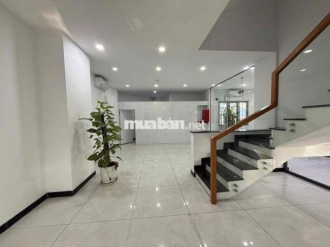 Cho thuê toà nhà rẽ nhất ,đầy đủ giấy tờ Phường Phú Hoà Bình Dương