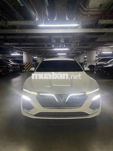 VinFast Lux A2.0 2021 Cao cấp 29.755 km Trắng