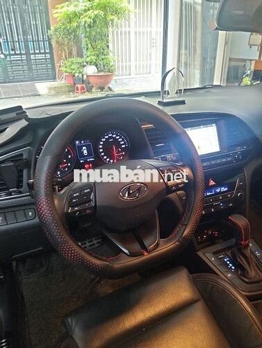 Hyundai Elantra Sport 2018 1.6 Turbo