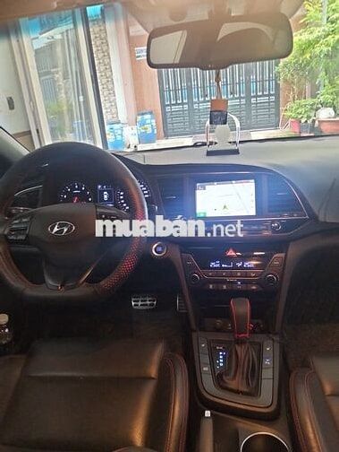 Hyundai Elantra Sport 2018 1.6 Turbo