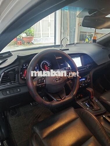 Hyundai Elantra Sport 2018 1.6 Turbo
