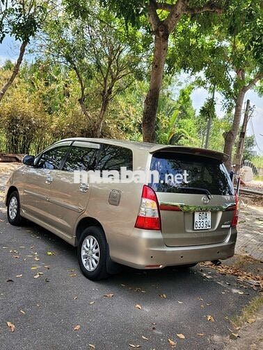Toyota Innova 2014 Vàng cát