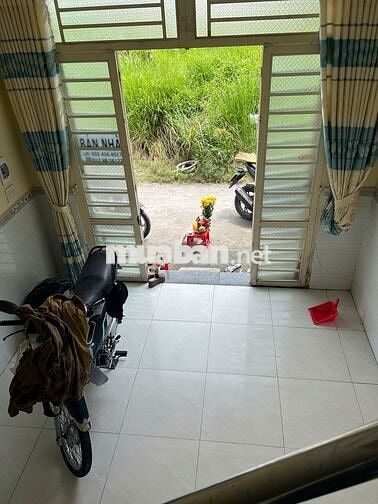 cần bán gấp cần nhà phố liền kề gần khu công nghiệp cầu tràm giá 700tr