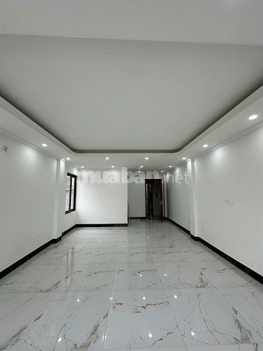 Bán nhà mặt đường số nhà 208 Tam Trinh, diện tích 53 m2 x 7 tầng, MT 4