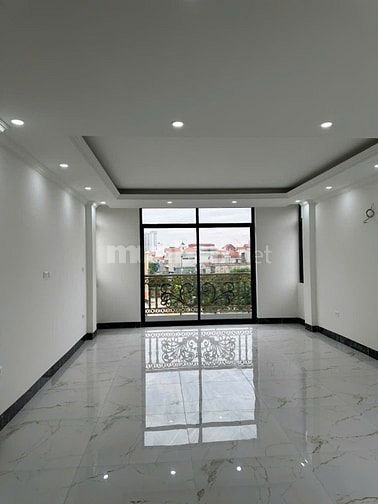 Bán nhà mặt đường số nhà 208 Tam Trinh, diện tích 53 m2 x 7 tầng, MT 4