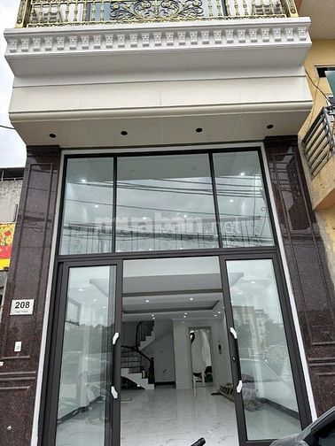 Bán nhà mặt đường số nhà 208 Tam Trinh, diện tích 53 m2 x 7 tầng, MT 4