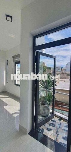 🏡 CHO THUÊ NHÀ 2 TẦNG MỚI TINH FULL NỘI THẤT CAO CẤP – KHU DŨNG SĨ THA