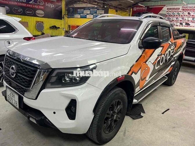Nissan Navara 2022 EL Trắng