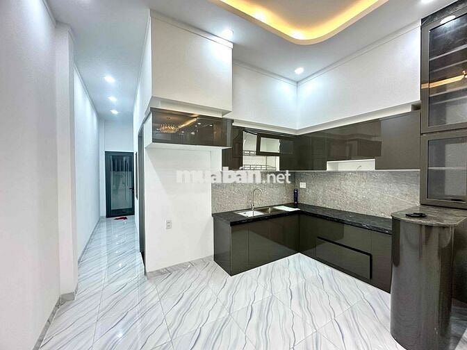 CHO THUÊ NHÀ MỚI 100% 3PHÒNG NGỦ SÂN ĐẬU 2 Ô TÔ HẺM LÊ HỒNG PHONG