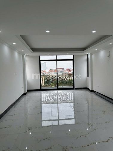 Bán nhà mặt đường số nhà 208 Tam Trinh, diện tích 53 m2 x 7 tầng, MT 4