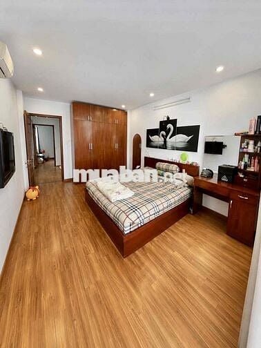 🏡 Nhà Quận 10 - Diện tích: 3,6 x 12 (nở hậu) - 4 phòng ngủ - 5 WC