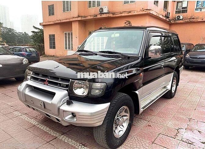 Mitsubishi Pajero V45