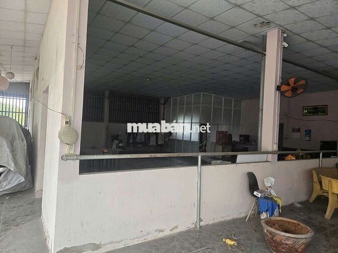 bán đất tặng kho lô nhì đoàn nguyên tuân gần chợ hưng long 1387m