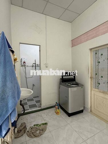 BÁN NHÀ CẤP 4 TRỤC CHÍNH KHU VƯỢT LŨ PHƯỜNG 8 TP VĨNH LONG