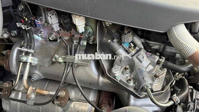 Toyota Hilux 2025 2.4AT 26.000km xe gia đình ít đi