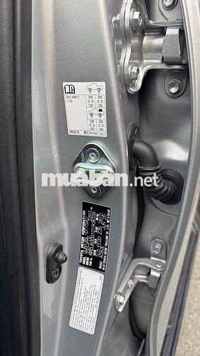 Toyota Hilux 2025 2.4AT 26.000km xe gia đình ít đi