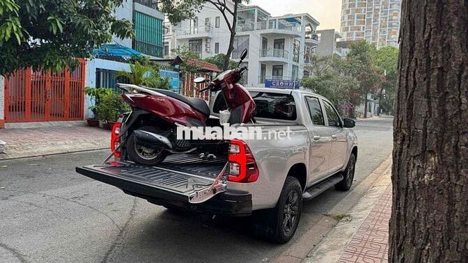 Toyota Hilux 2025 2.4AT 26.000km xe gia đình ít đi