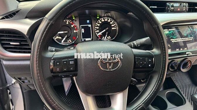 Toyota Hilux 2025 2.4AT 26.000km xe gia đình ít đi