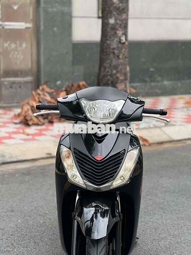 Honda  SH  2016 màu đen mới len ken 96 %