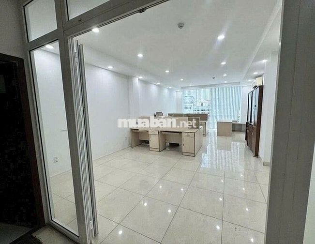 NHÀ ĐƯỜNG HUỲNH VĂN BÁNH DIỆN TÍCH: 5X19M HẦM TRỆT 3 LẦU CHO THUÊ