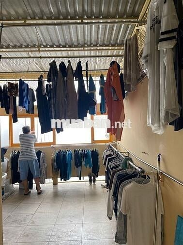 Cho thuê phòng dạng kí túc xá giá 2tr đầy đủ nội thất, bao điện nước