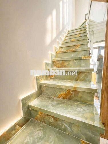 bán ngay đường đoàn văn bơ hẻm 1 / cách mặc tiền đường 20m. giá quá ok