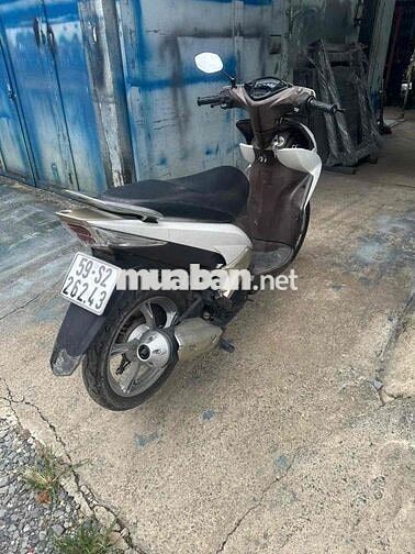 Xe Luvias Fi đời 2015