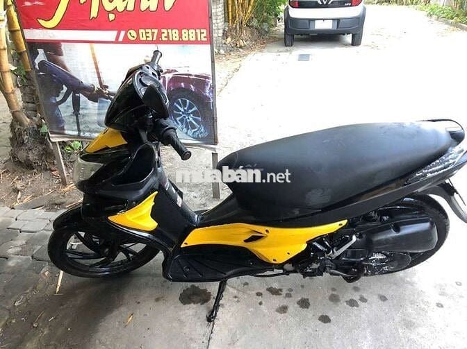 Yamaha Nouvo Đen, Vàng