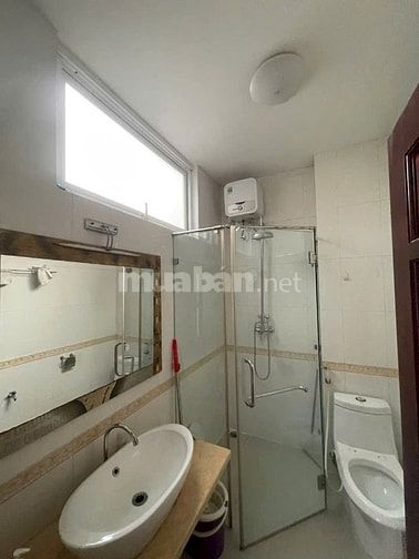 Cho thuê BT Phú Mỹ view công viên thích hợp làm trường học giá 50tr