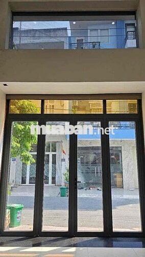 Cho Thuê Nhà MT hẻm 5 Tầng-5Phòng-Có Gara Xe Hơi📍An Phú Đông Q12