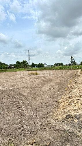 Bán đất 5742m2 sổ hồng riêng Giá 1,9 triệu /m2 gần Dự Án Vinhomes