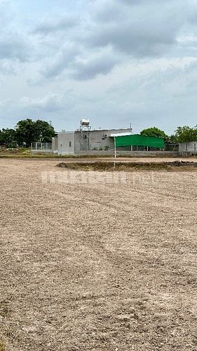 Bán đất 5742m2 sổ hồng riêng Giá 1,9 triệu /m2 gần Dự Án Vinhomes
