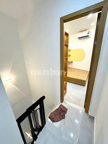 Bán nhà đẹp lung linh, hẻm 4m, 3 tầng đúc thật, Xô Viết Nghệ Tĩnh, BT