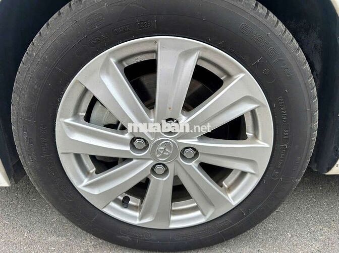 Toyota Yaris 1.5G 2014 Trắng 3,5 van