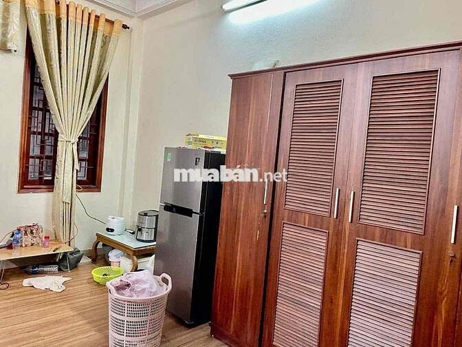 THUÊ NHÀ GIÁ BÌNH DÂN 35m2 Đường Láng