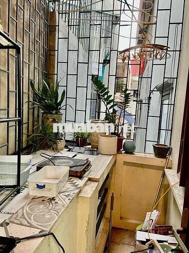 THUÊ NHÀ GIÁ BÌNH DÂN 35m2 Đường Láng