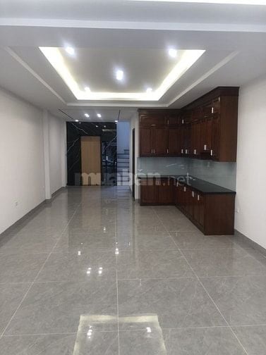 Nhà Nguyễn Sơn, Long Biên, 79m x 6 tầng TM, lô góc 3 mặt thoáng