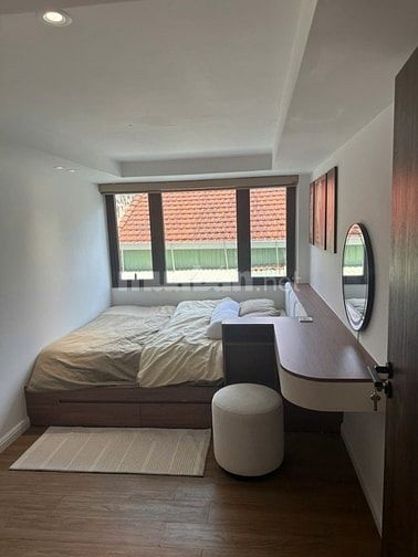 Căn duy nhất, mặt tiền ngang 8m.