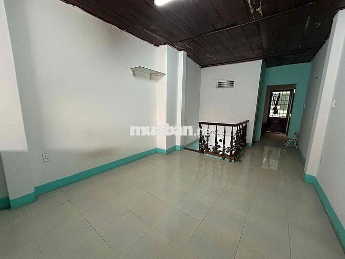 CHÍNH CHỦ CHO THUÊ NHÀ NGUYÊN CĂN, MỘT TRỆT MỘT MÊ LỬNG KIÊN CỐ HẺM MA