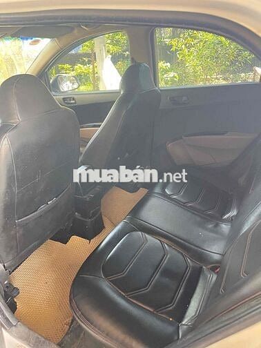 Hyundai i10 2016 Trắng