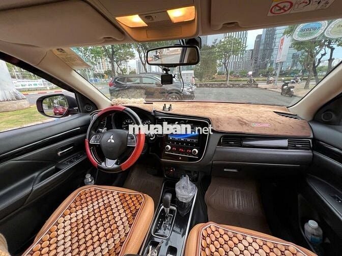 Mitsubishi Outlander CVT 2022 Đỏ 54.400 km