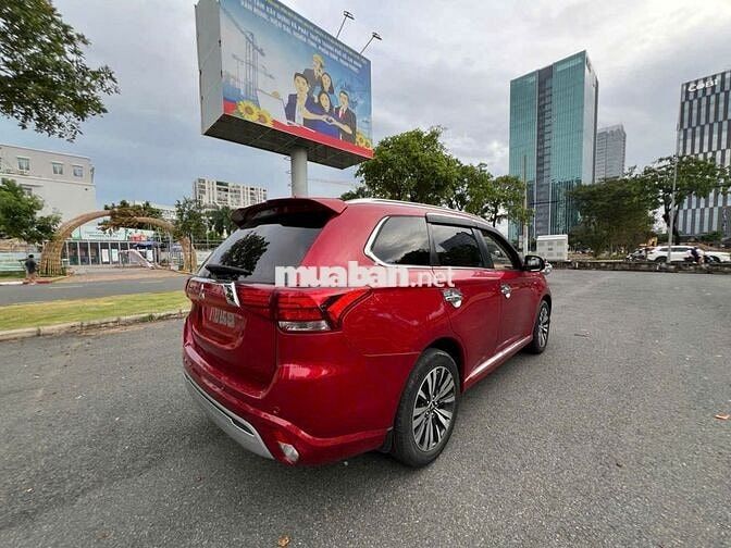 Mitsubishi Outlander CVT 2022 Đỏ 54.400 km