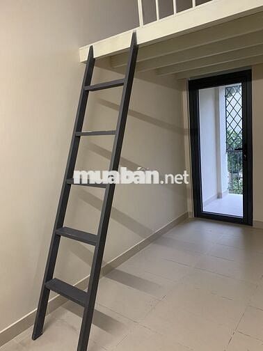 Phòng trọ cao cấp xây cạnh bờ sông