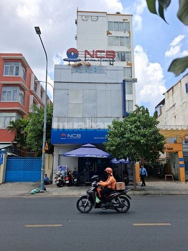 BÁN HOẶC CHO THUÊ NHÀ MẶT TIỀN LẠC LONG QUÂN P. BÌNH THỚI QUẬN 11 CŨ