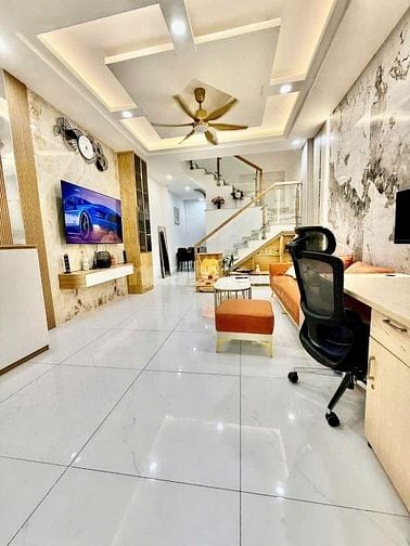 Còn 1 tỷ 550. Căn 34.6m2 Nơ Trang Long, xây 1 trệt 2 lầu. Hẻm 4m
