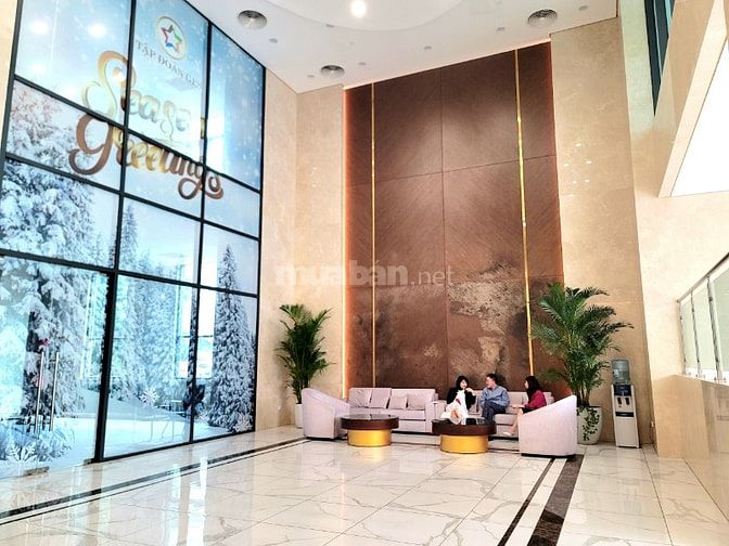 Nhân Viên Lễ Tân (Tòa Văn Phòng 5 Sao)