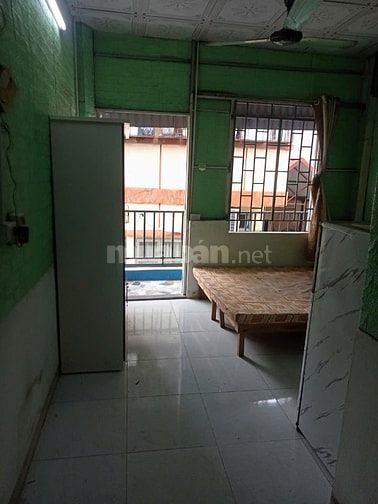 CHO THUÊ PHÒNG 402 (3 triệu) & 502 (2,6 triệu) – PHỐ TÂN MAI đủ tiện í