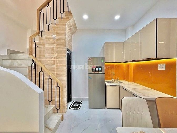 Chủ định cư bán nhà Đặng Dung, Quận 1. Gần Coopmart Trần Quang Khải
